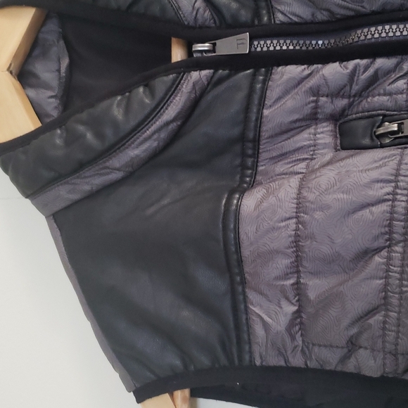 Trussardi Jean's Men's puffer vest - Picture 2 of 11